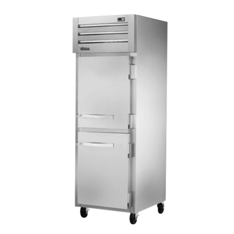 Congélateur vertical True STG1F-2HS-HC à une section de 69,85 cm avec deux demi-portes