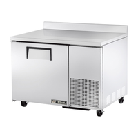 True TWT-44F-HC Congélateur de travail profond à porte pleine simple de 44,5 pouces